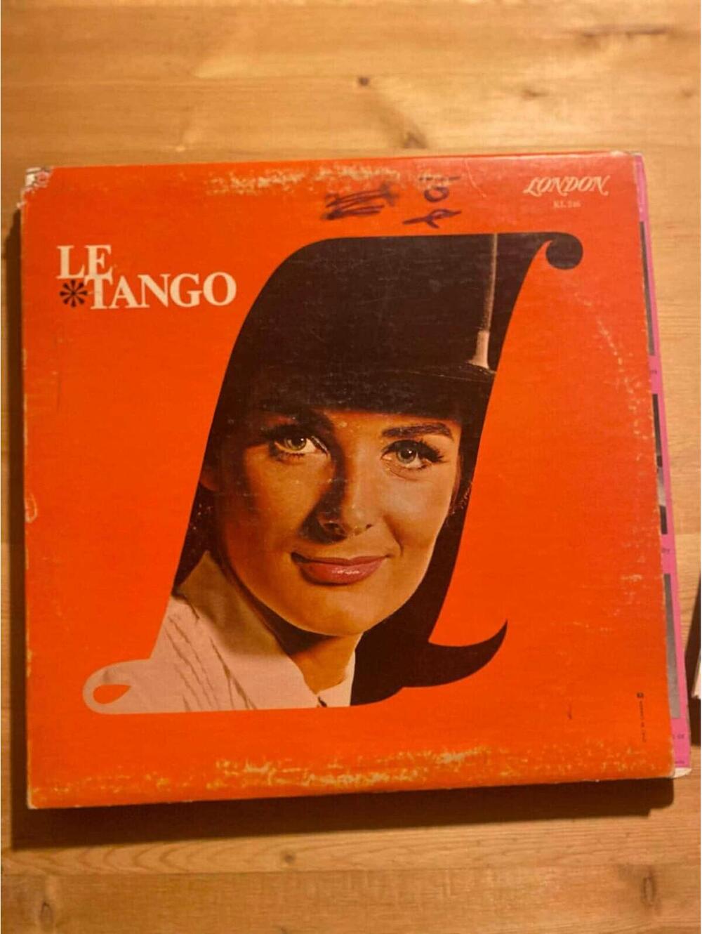 Mario Cavallero – Le Tango Vintage 33rpm VG+ AB24
